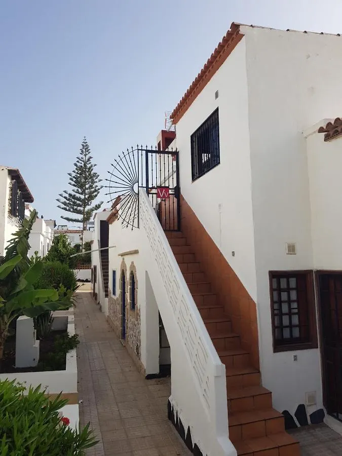 Apartamento Junto A La Piscina Arona