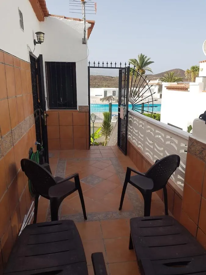 Apartamento Junto A La Piscina Arona