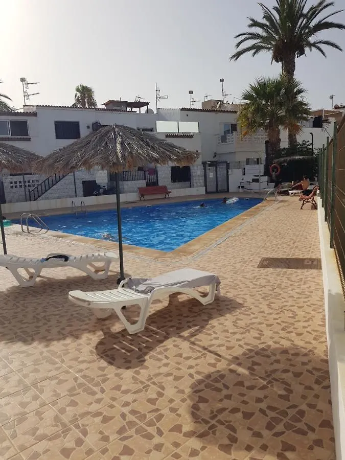 Apartamento Junto A La Piscina Arona